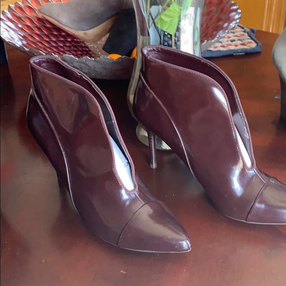 Ladies pimp - Picture 2 of 12